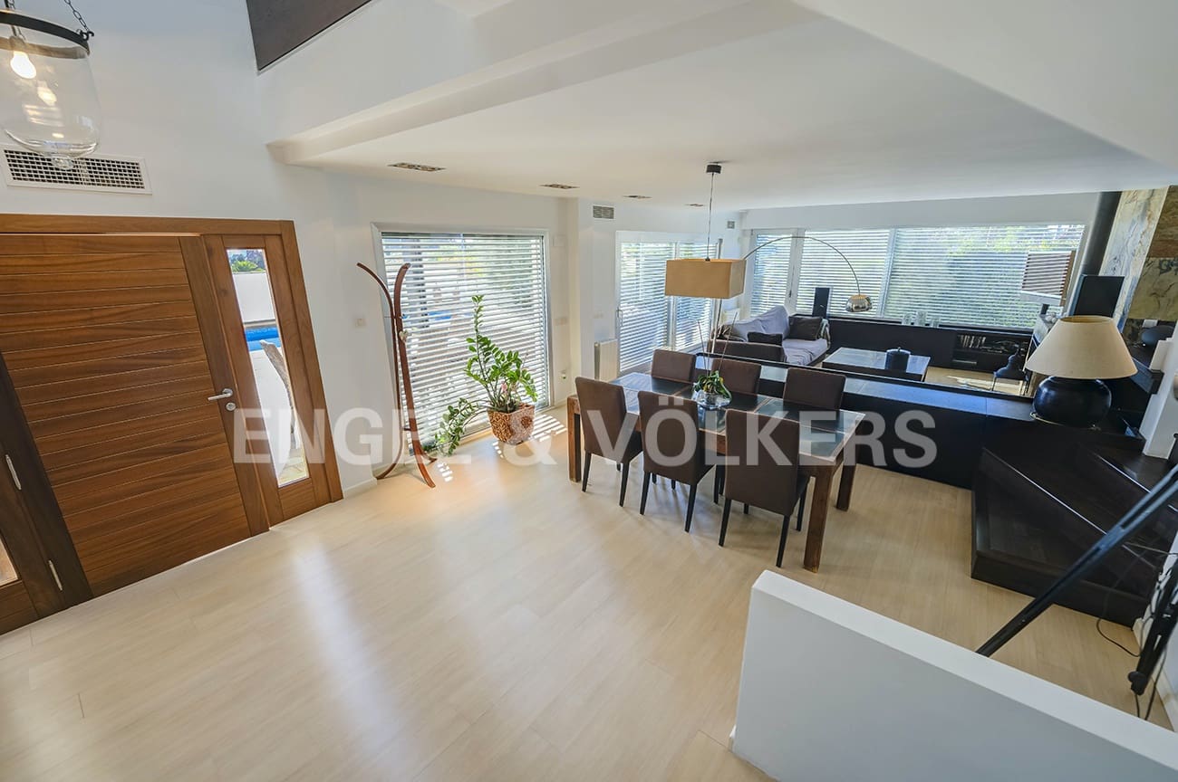 4 soveværelse Villa til salg i La Font med swimmingpool garage - € 1.480.000 (Ref: 6525498)