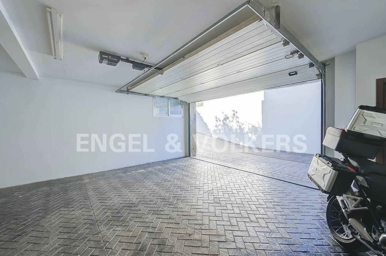 4 soveværelse Villa til salg i La Font med swimmingpool garage - € 1.480.000 (Ref: 6525498)