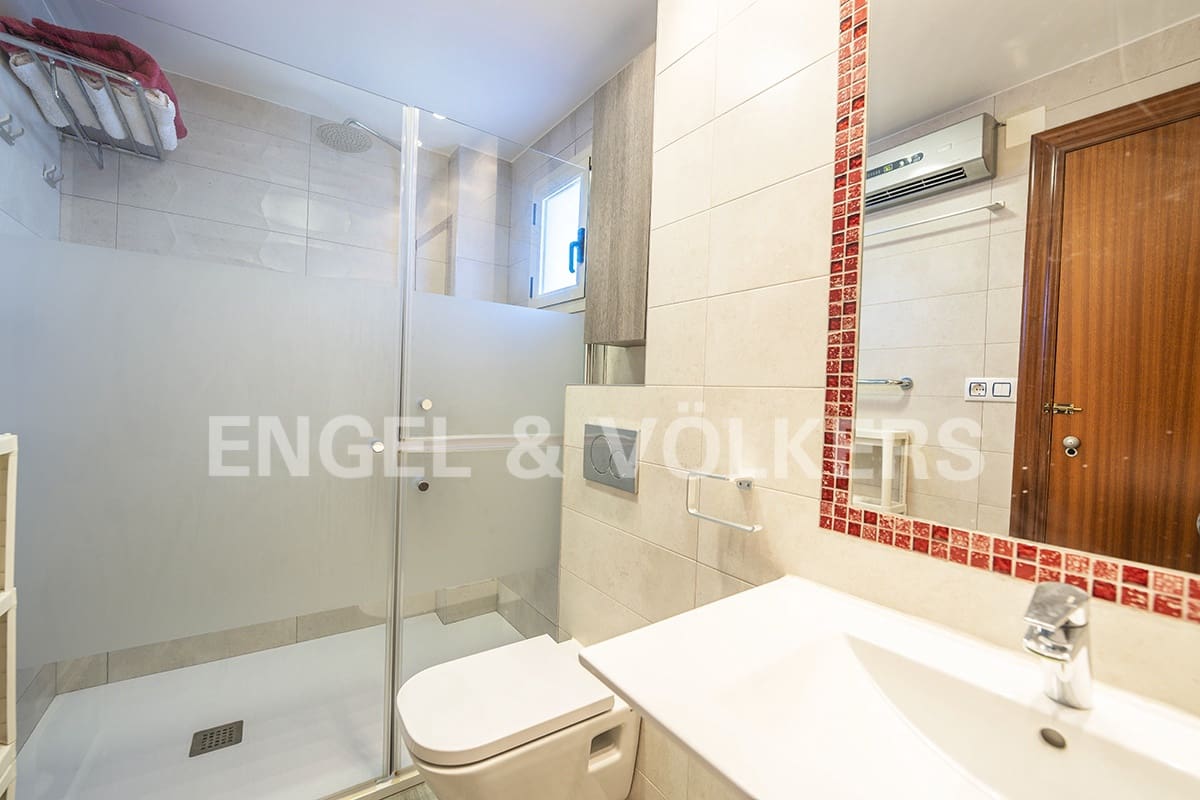 2 soverom Leilighet til salgs i Playa de San Juan med svømmebasseng - € 525 000 (Ref: 6633237)