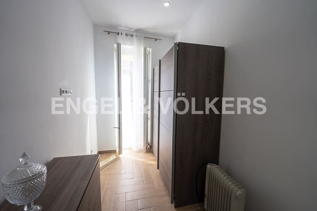 Apartamento de 4 habitaciones en Alicante / Alacant ciudad en venta - 350.000 € (Ref: 7064578)