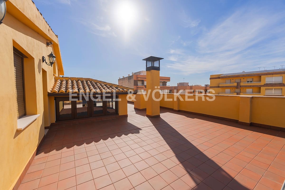 3 quarto Moradia para venda em Muchamiel / Mutxamel com garagem - 690 000 € (Ref: 7263460)