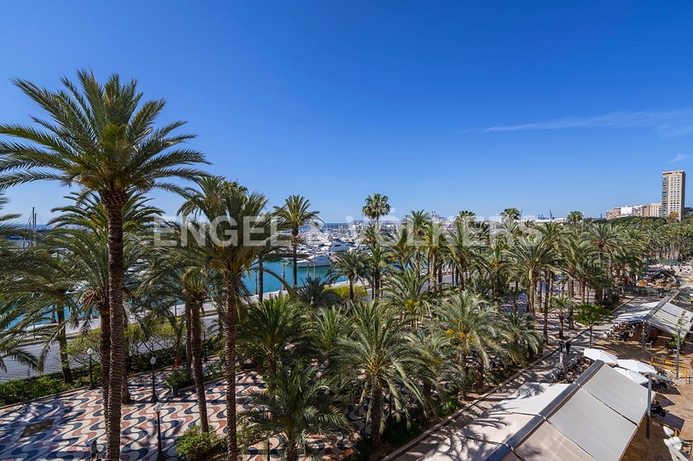 5 soveværelse Lejlighed til salg i Alicante by - € 1.200.000 (Ref: 7599642)