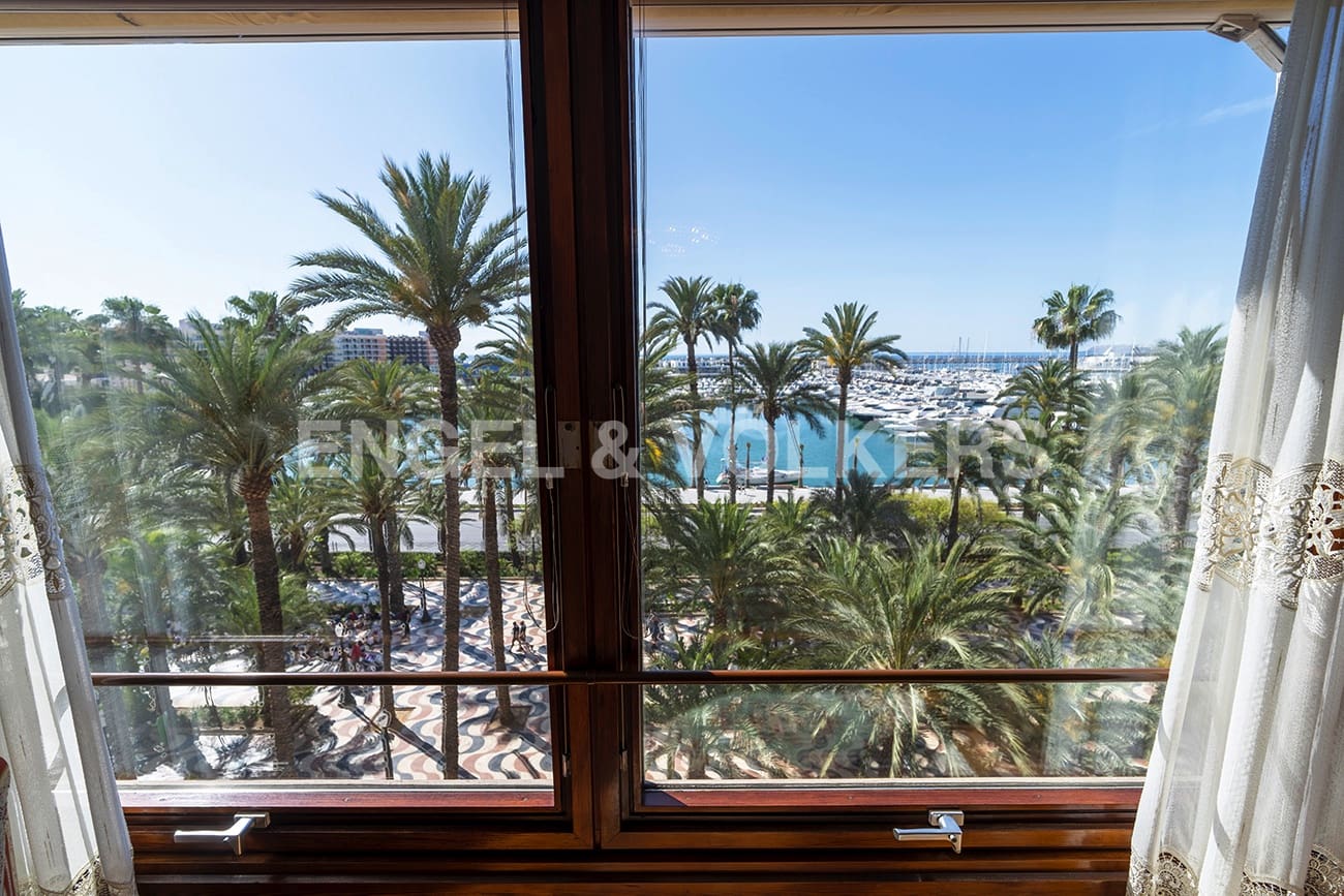 5 soveværelse Lejlighed til salg i Alicante by - € 1.200.000 (Ref: 7599642)