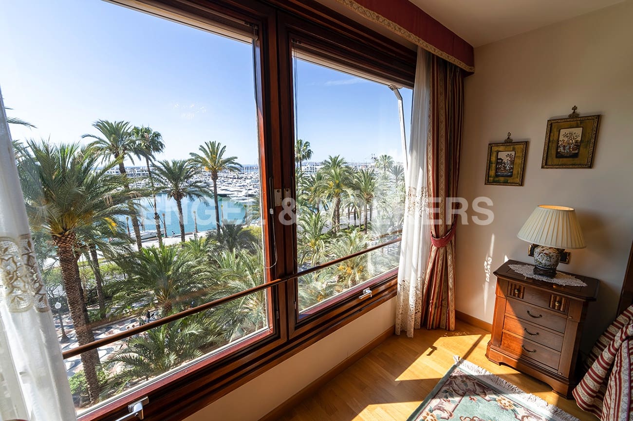 5 soveværelse Lejlighed til salg i Alicante by - € 1.200.000 (Ref: 7599642)