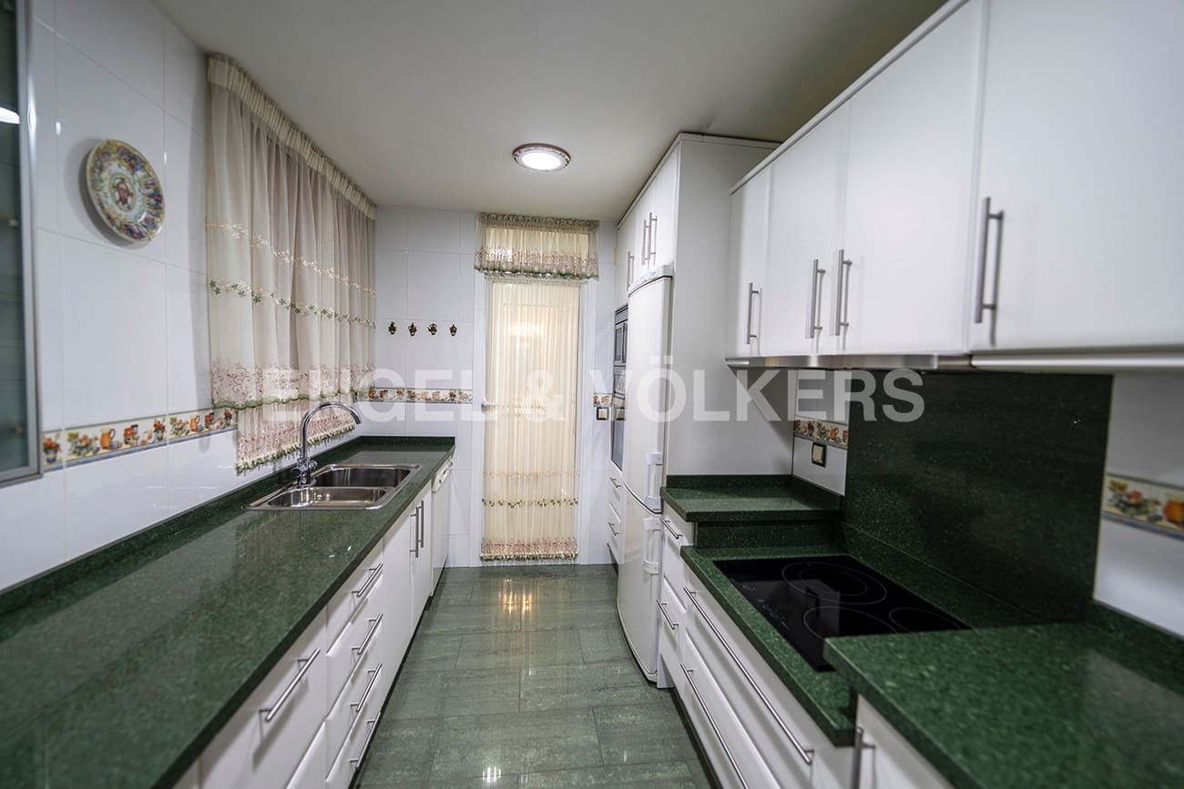 5 soveværelse Lejlighed til salg i Alicante by - € 1.200.000 (Ref: 7599642)