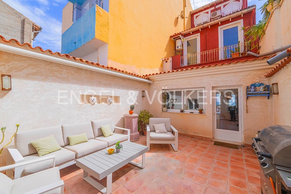 4 soveværelse Villa til salg i El Campello - € 1.150.000 (Ref: 7800298)