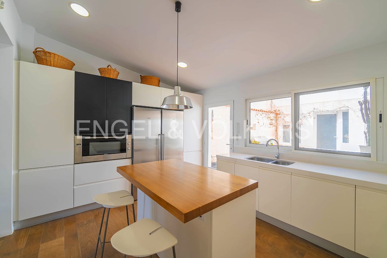 4 soveværelse Villa til salg i El Campello - € 1.150.000 (Ref: 7800298)