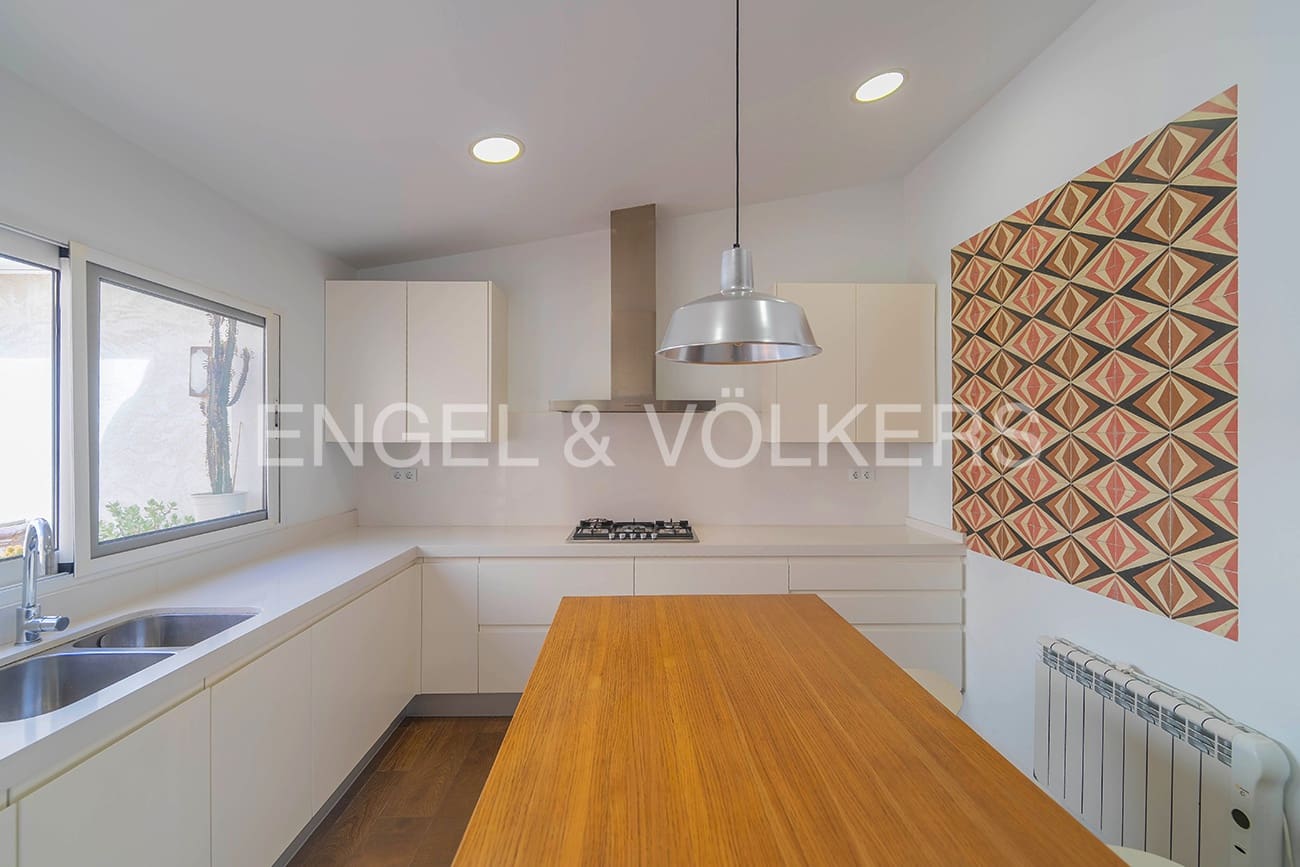 4 soveværelse Villa til salg i El Campello - € 1.150.000 (Ref: 7800298)