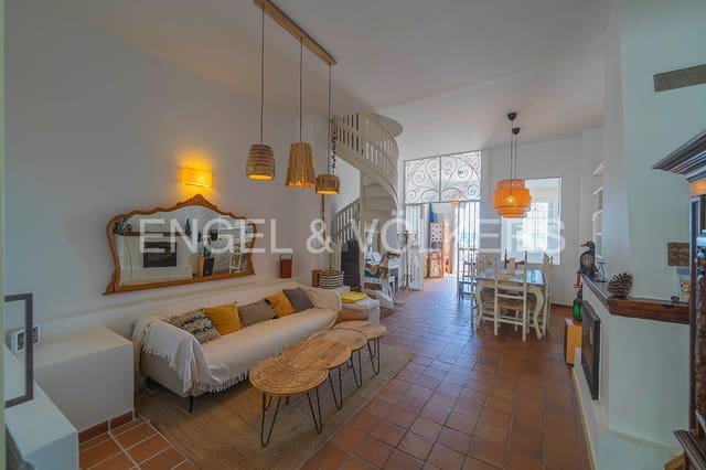 4 soveværelse Villa til salg i El Campello - € 1.150.000 (Ref: 7800298)