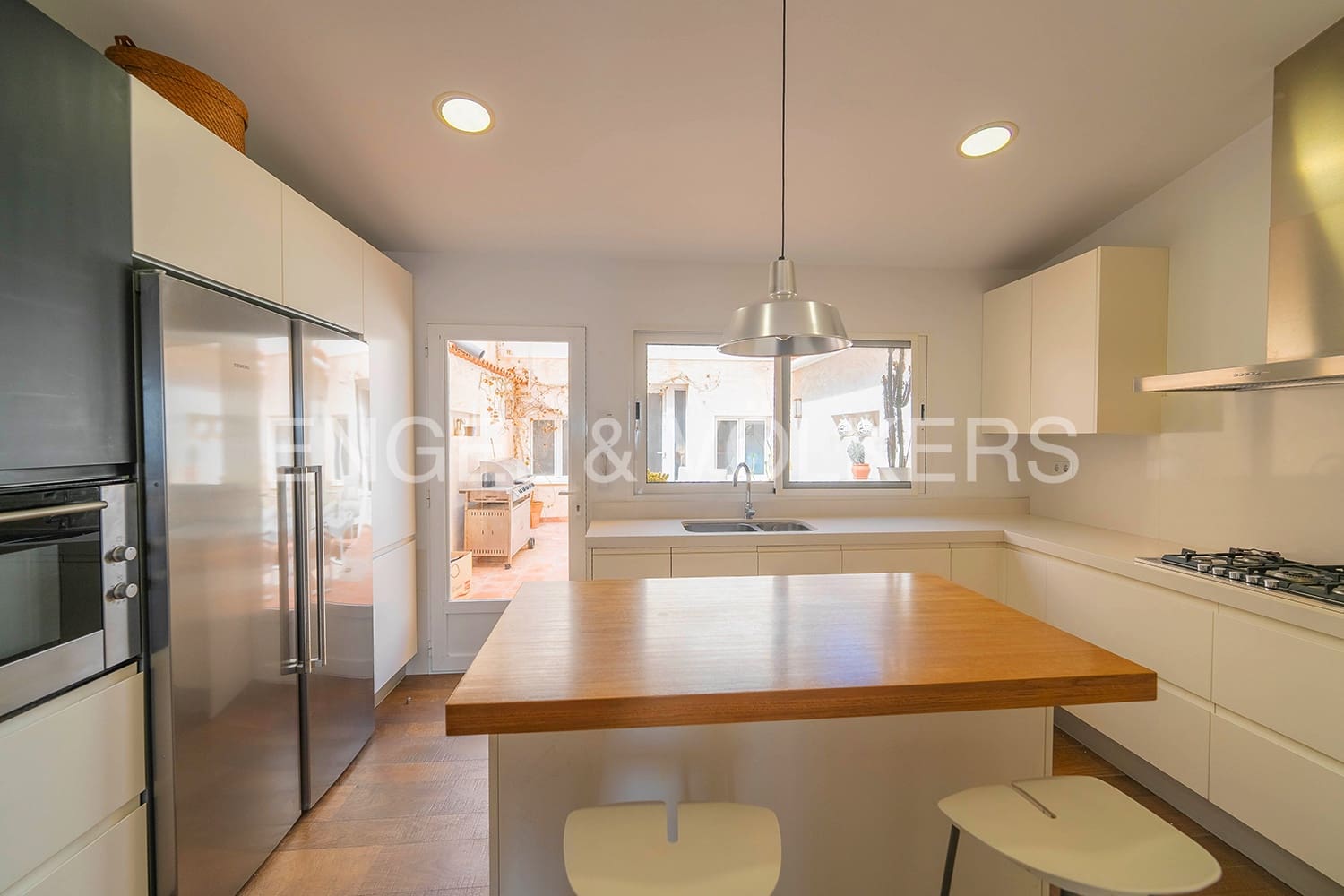 4 soveværelse Villa til salg i El Campello - € 1.150.000 (Ref: 7800298)