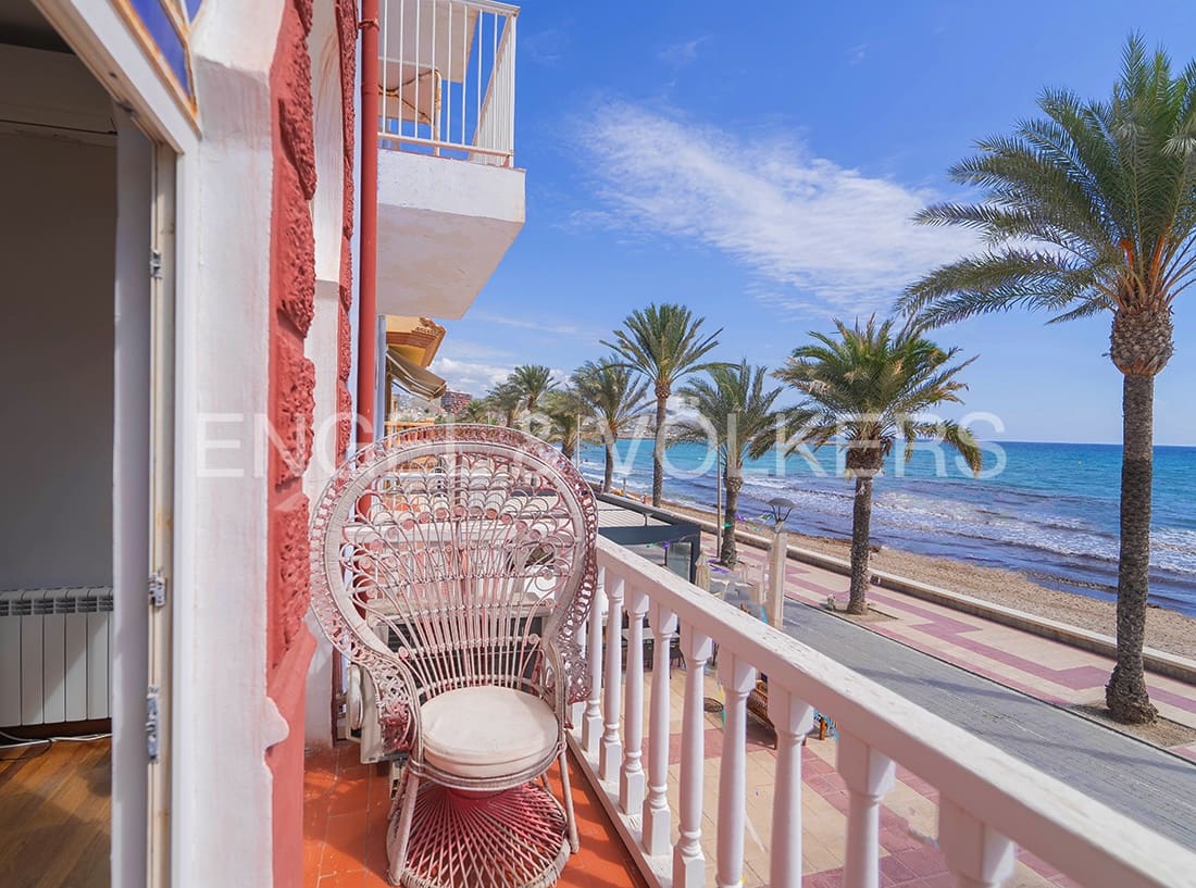 4 soveværelse Villa til salg i El Campello - € 1.150.000 (Ref: 7800298)