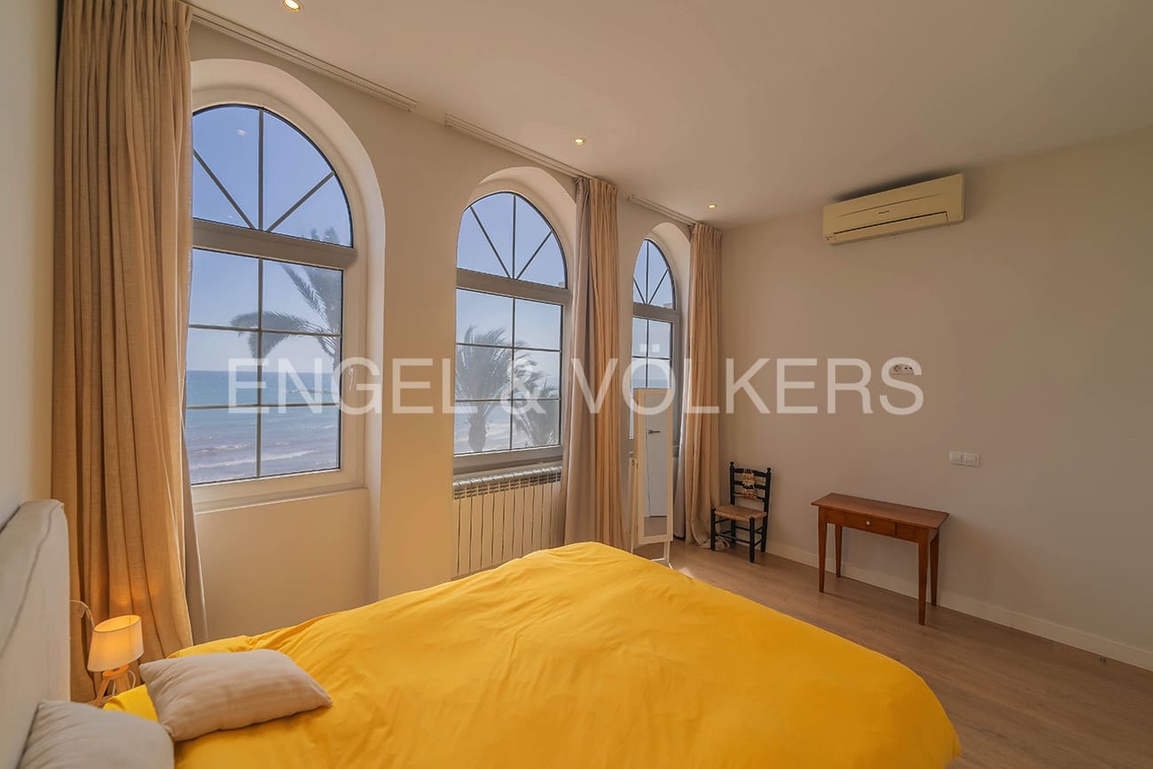 4 soveværelse Villa til salg i El Campello - € 1.150.000 (Ref: 7800298)