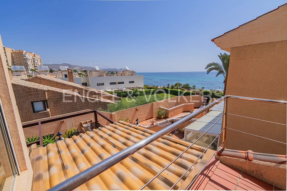 4 soveværelse Rækkehus til salg i El Campello - € 695.000 (Ref: 7800304)