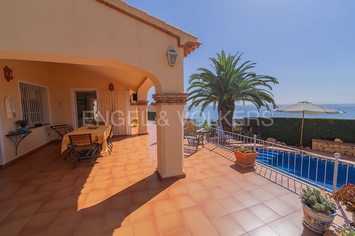 6 soveværelse Villa til salg i El Campello med swimmingpool - € 1.100.000 (Ref: 7845188)
