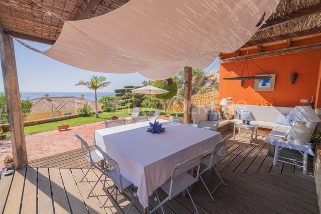 6 soveværelse Villa til salg i El Campello med swimmingpool - € 1.100.000 (Ref: 7845188)