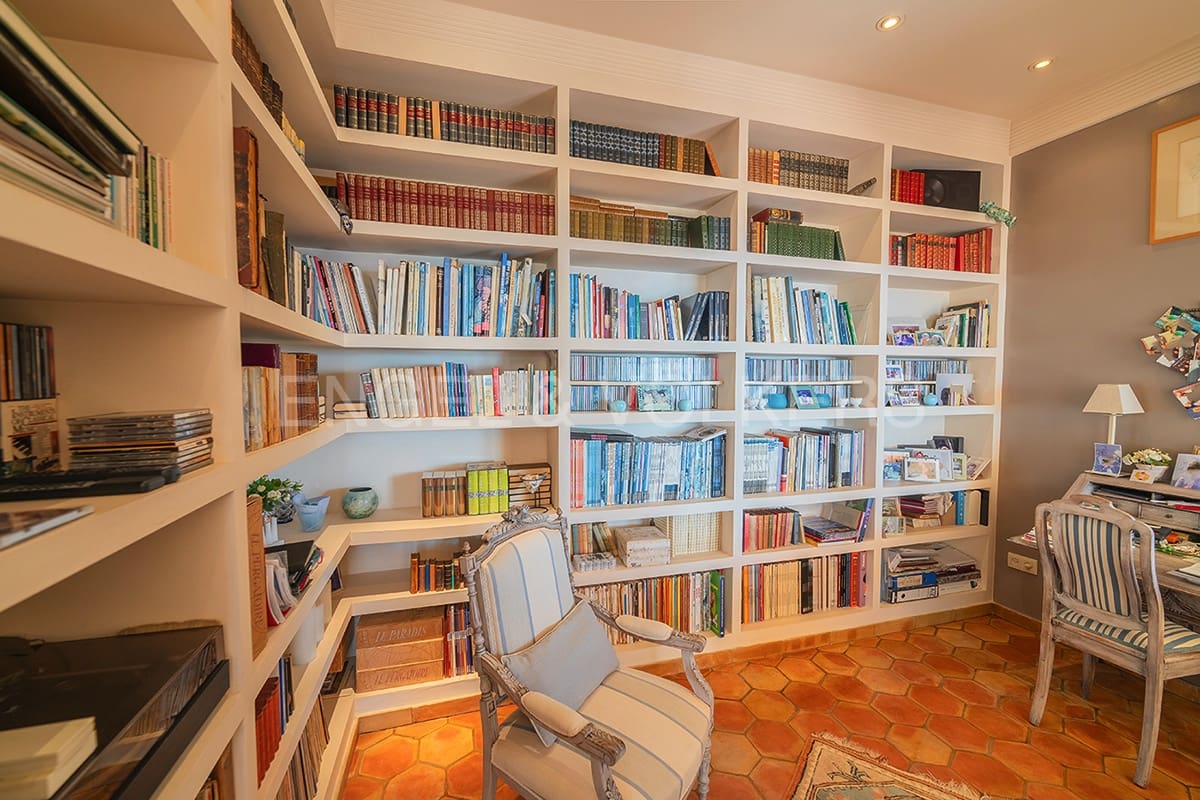 6 soveværelse Villa til salg i El Campello med swimmingpool - € 1.100.000 (Ref: 7845188)