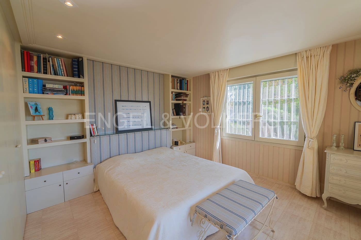 6 soveværelse Villa til salg i El Campello med swimmingpool - € 1.100.000 (Ref: 7845188)