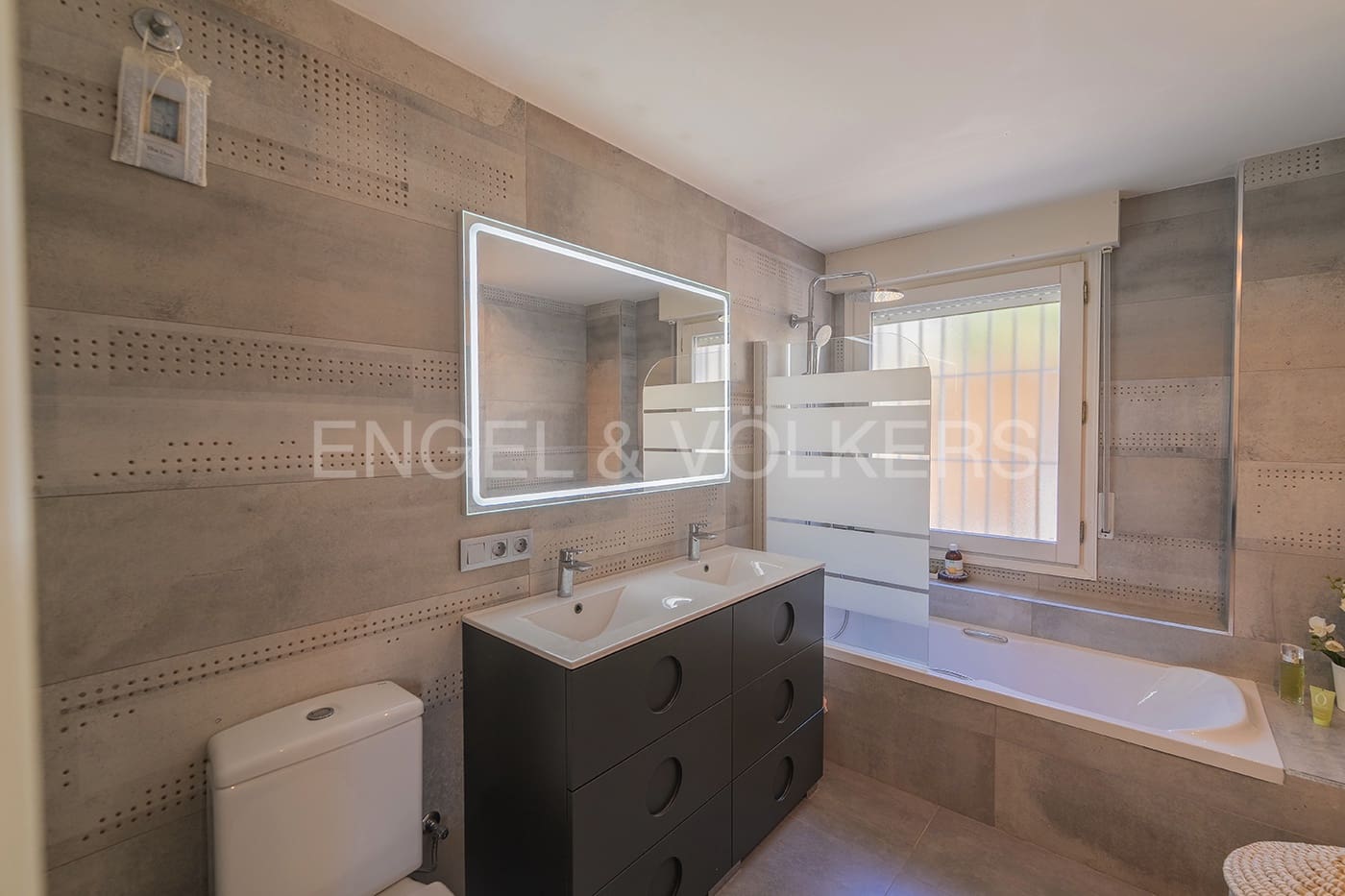 6 soveværelse Villa til salg i El Campello med swimmingpool - € 1.100.000 (Ref: 7845188)