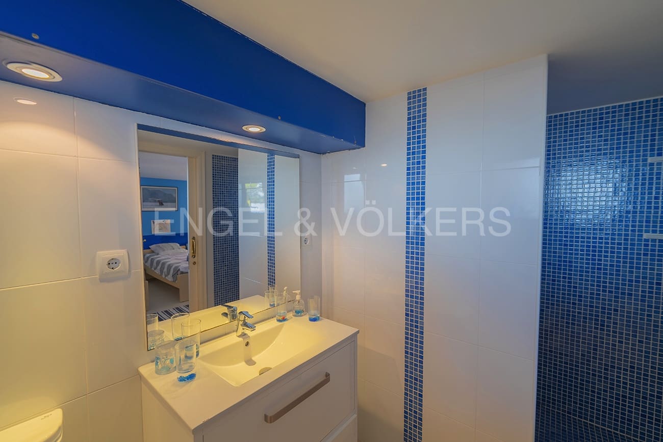 6 soveværelse Villa til salg i El Campello med swimmingpool - € 1.100.000 (Ref: 7845188)