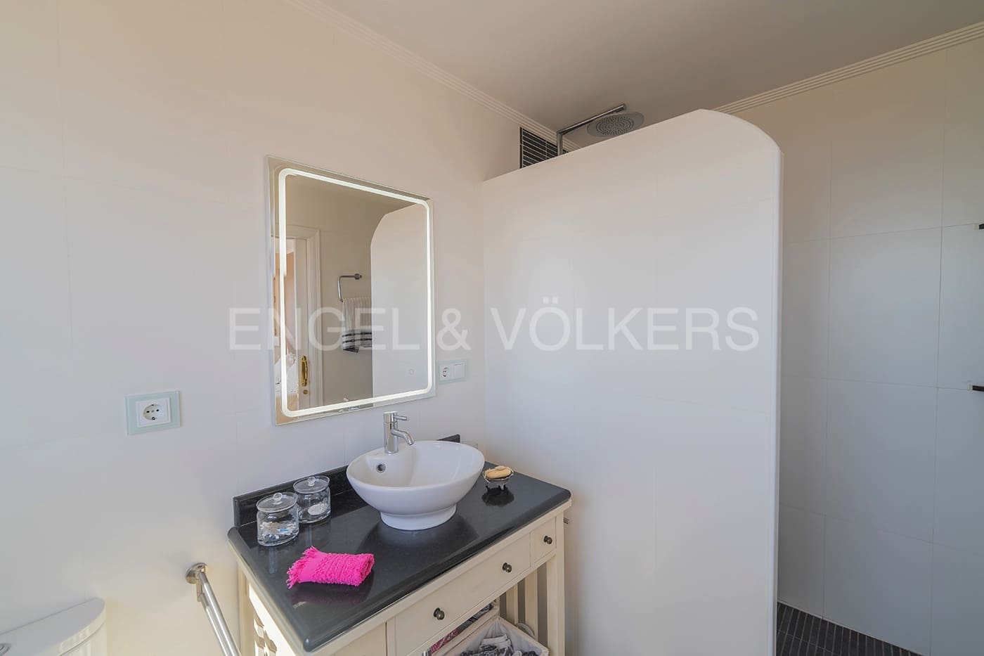 6 soveværelse Villa til salg i El Campello med swimmingpool - € 1.100.000 (Ref: 7845188)