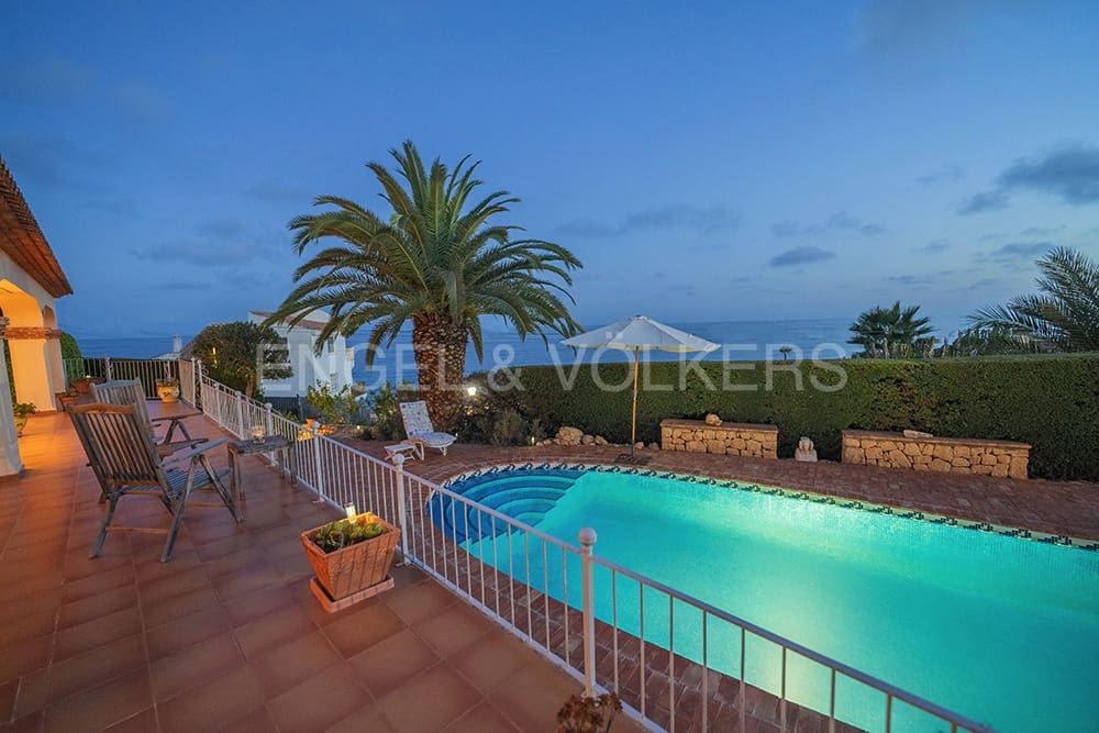6 soveværelse Villa til salg i El Campello med swimmingpool - € 1.100.000 (Ref: 7845188)