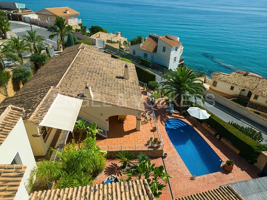 6 soveværelse Villa til salg i El Campello med swimmingpool - € 1.100.000 (Ref: 7845188)