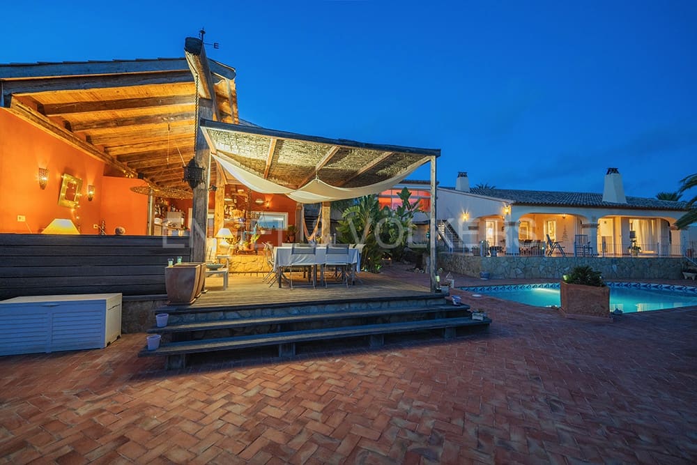 6 soveværelse Villa til salg i El Campello med swimmingpool - € 1.100.000 (Ref: 7845188)