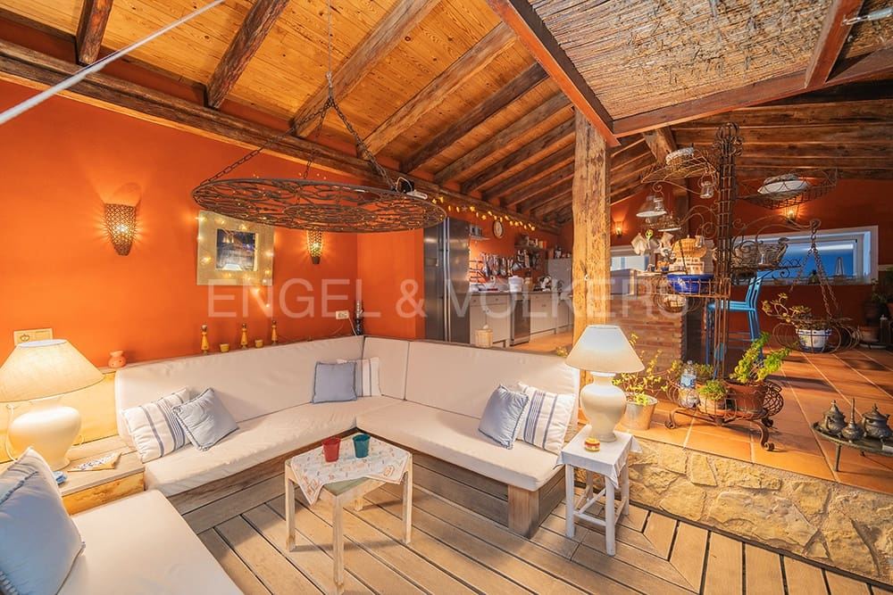 6 soveværelse Villa til salg i El Campello med swimmingpool - € 1.100.000 (Ref: 7845188)