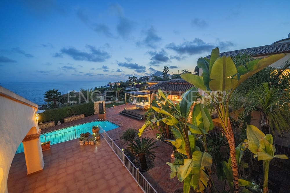 6 soveværelse Villa til salg i El Campello med swimmingpool - € 1.100.000 (Ref: 7845188)