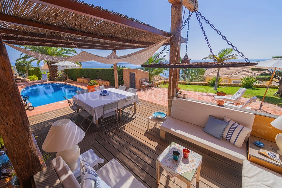 6 soveværelse Villa til salg i El Campello med swimmingpool - € 1.100.000 (Ref: 7845188)
