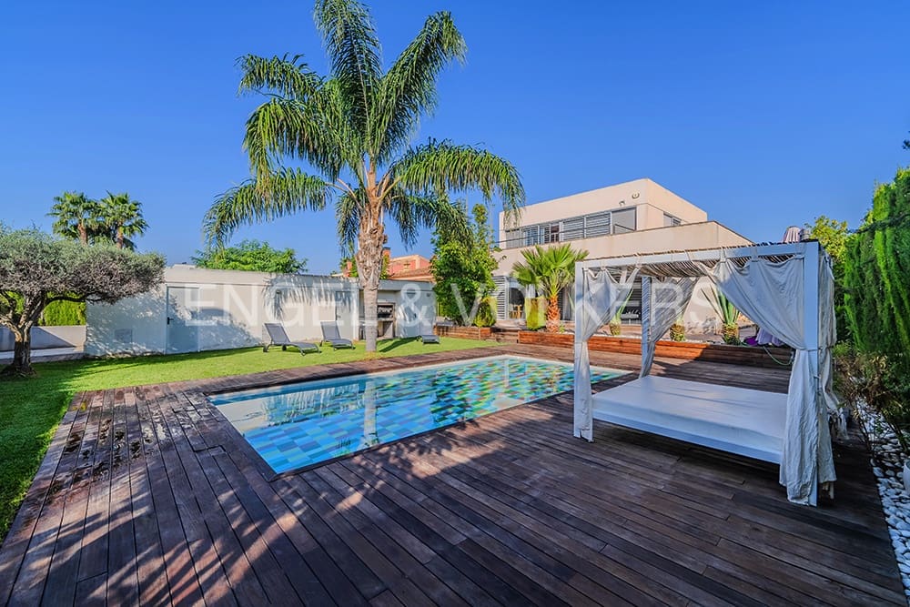 5 bedroom Villa for sale in Elche / Elx with pool garage - € 735,000 (Ref: 7862810)