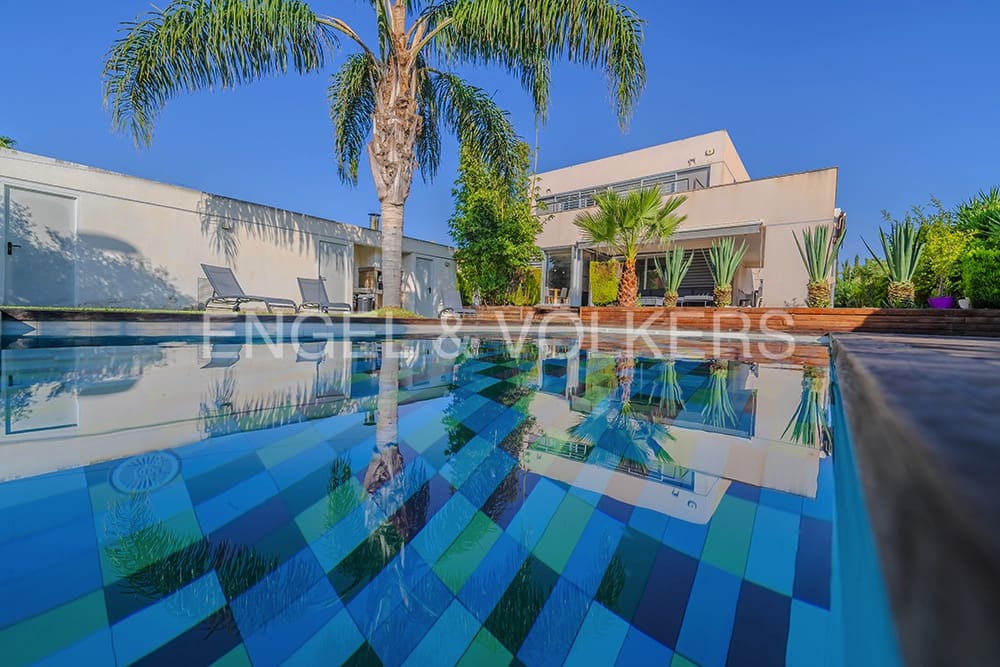 5 bedroom Villa for sale in Elche / Elx with pool garage - € 735,000 (Ref: 7862810)