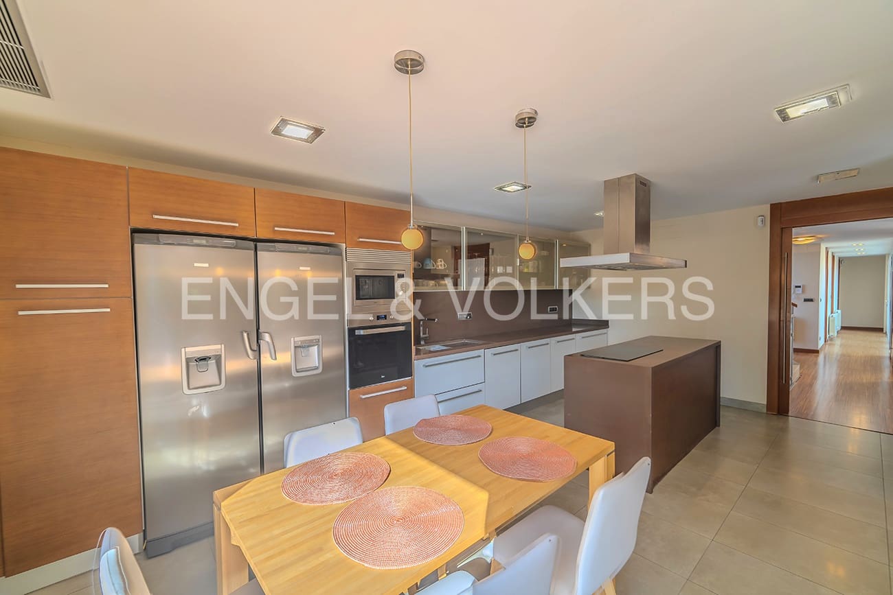 5 bedroom Villa for sale in Elche / Elx with pool garage - € 735,000 (Ref: 7862810)