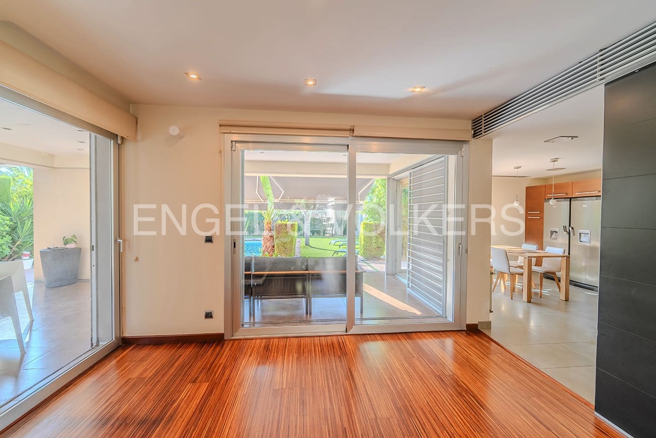 5 bedroom Villa for sale in Elche / Elx with pool garage - € 735,000 (Ref: 7862810)