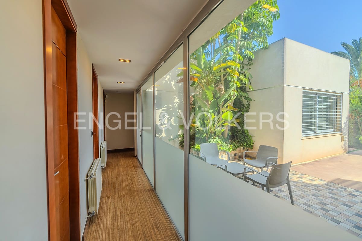 5 bedroom Villa for sale in Elche / Elx with pool garage - € 735,000 (Ref: 7862810)