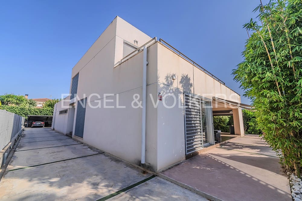 5 bedroom Villa for sale in Elche / Elx with pool garage - € 735,000 (Ref: 7862810)