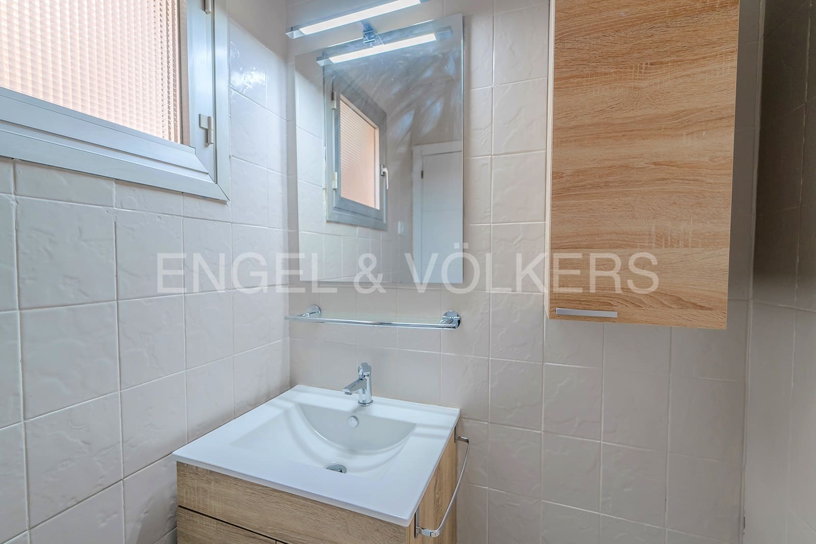 4 bedroom Apartment for sale in Alicante / Alacant city - € 420,000 (Ref: 7965619)