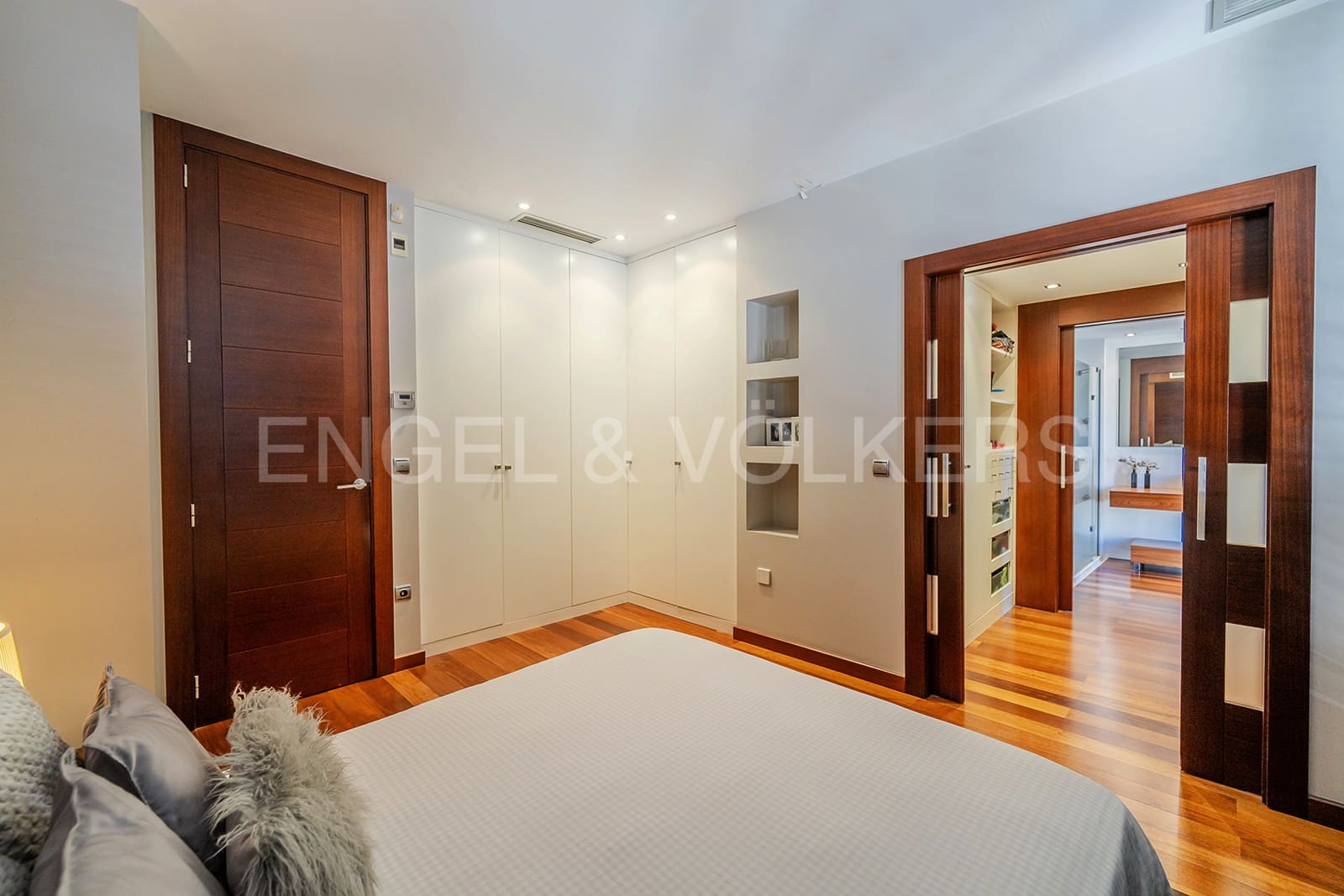 4 soveværelse Byhus til salg i Elche / Elx med swimmingpool garage - € 990.000 (Ref: 8113121)