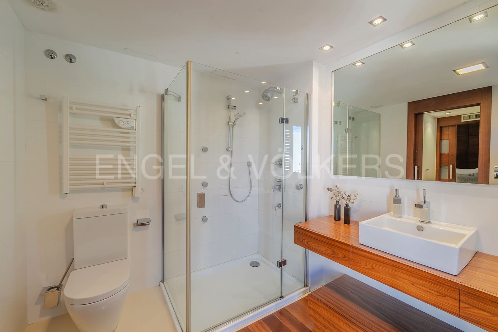 4 soveværelse Byhus til salg i Elche / Elx med swimmingpool garage - € 990.000 (Ref: 8113121)