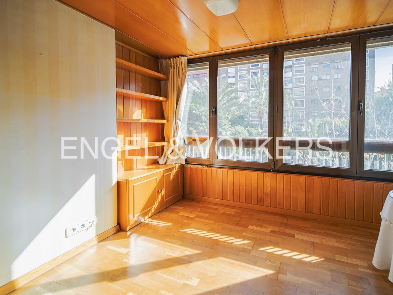 4 soveværelse Lejlighed til salg i Alicante by med garage - € 450.000 (Ref: 8141296)