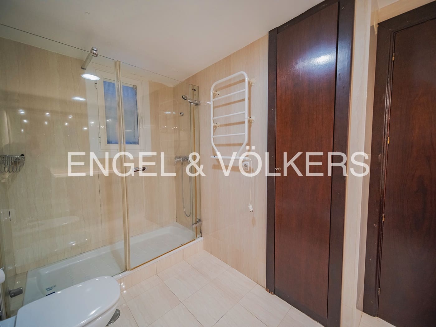 4 soveværelse Lejlighed til salg i Alicante by med garage - € 450.000 (Ref: 8141296)