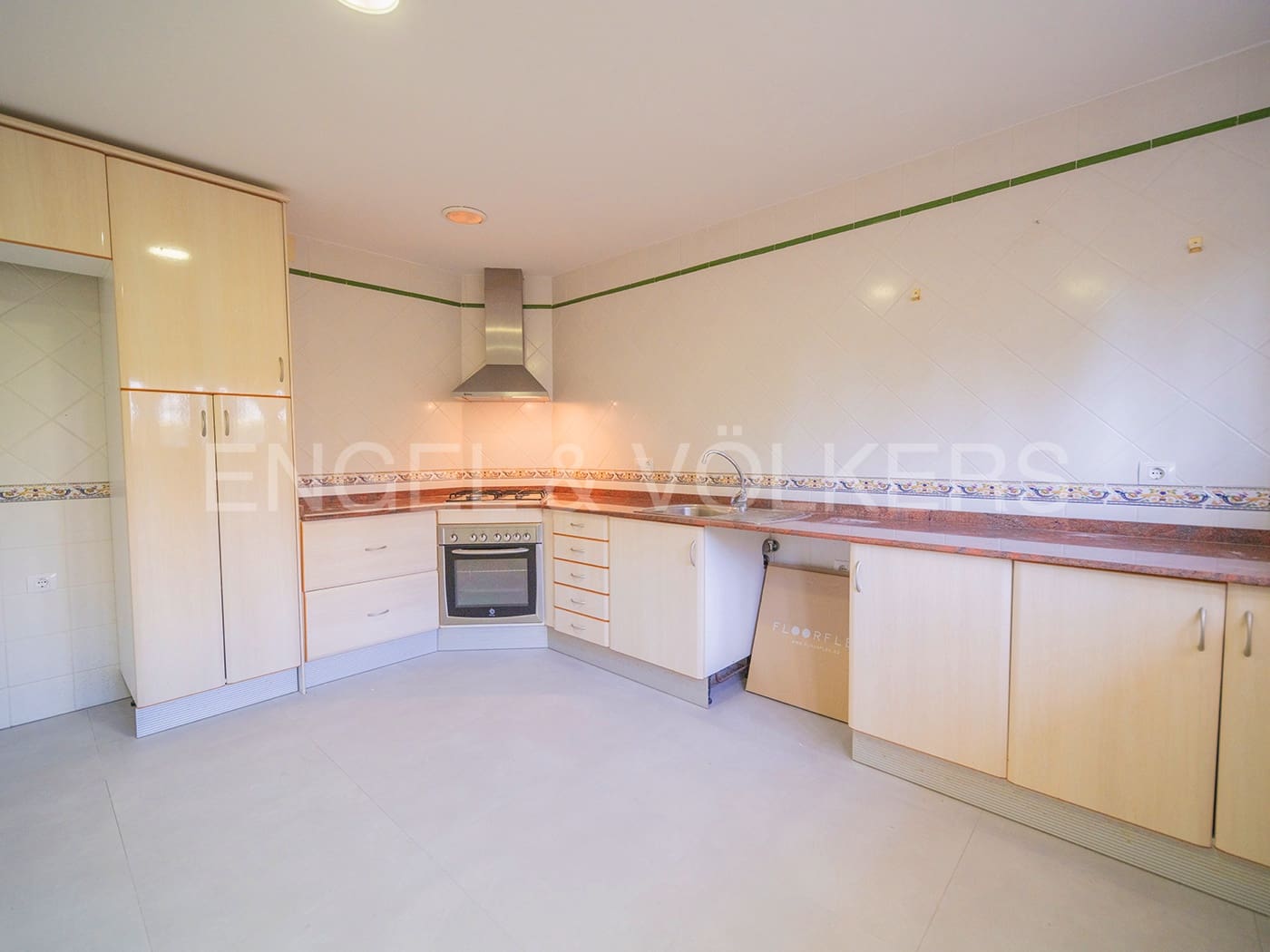 4 soveværelse Villa til salg i El Campello med garage - € 695.000 (Ref: 8173540)