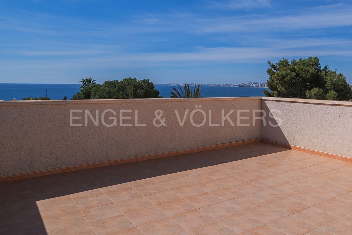 4 soveværelse Villa til salg i El Campello med garage - € 695.000 (Ref: 8173540)
