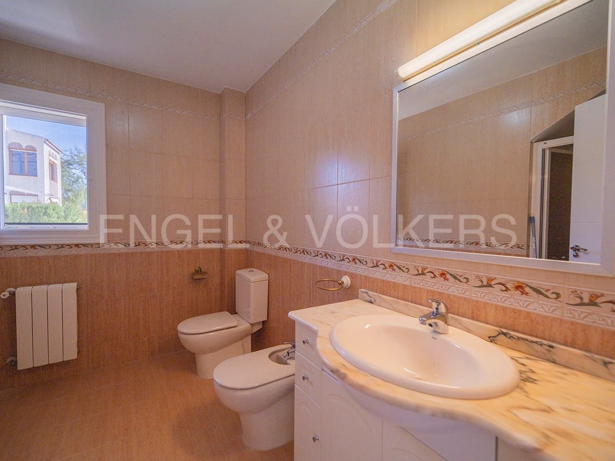 4 soveværelse Villa til salg i El Campello med garage - € 695.000 (Ref: 8173540)