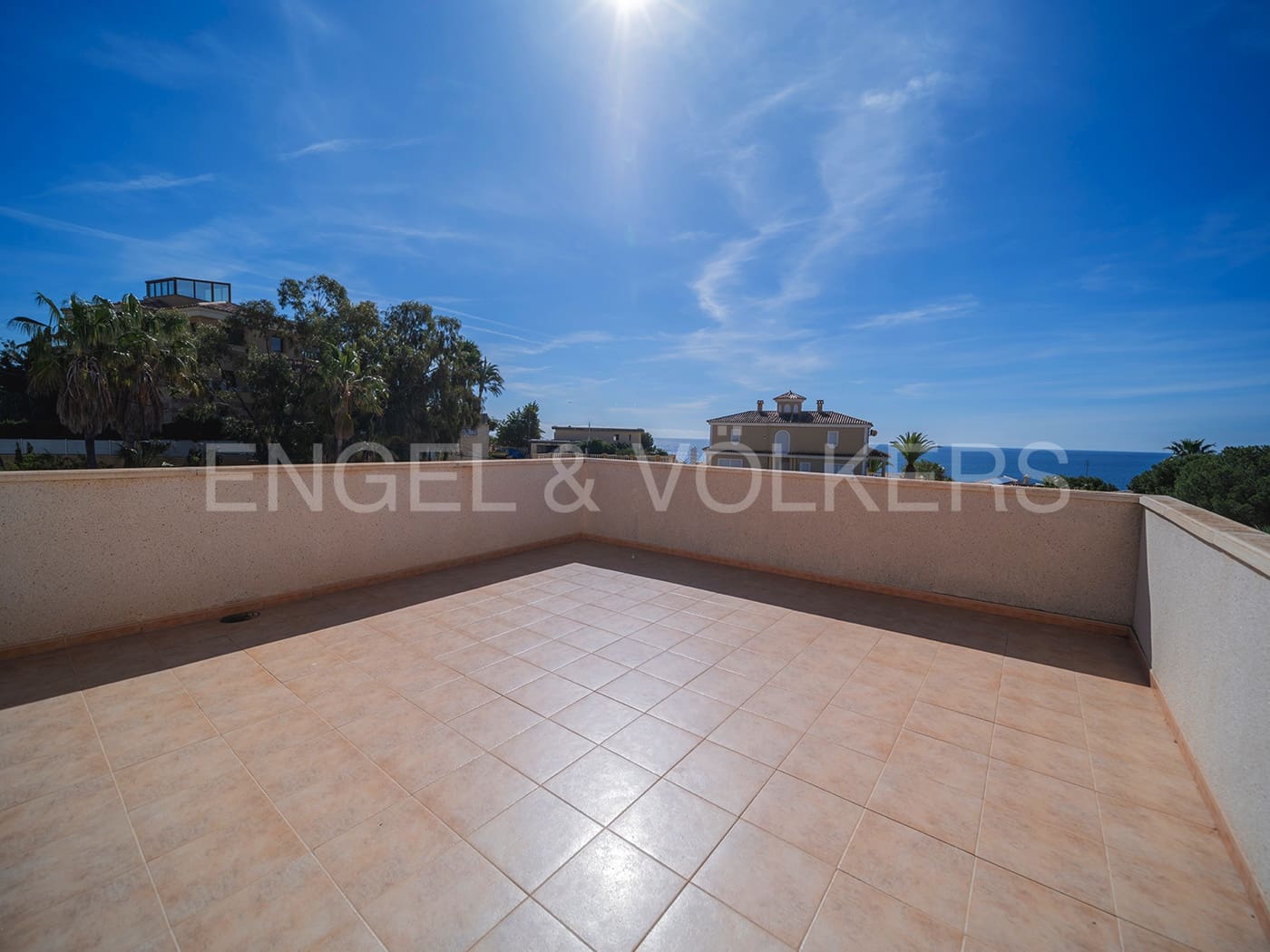 4 soveværelse Villa til salg i El Campello med garage - € 695.000 (Ref: 8173540)