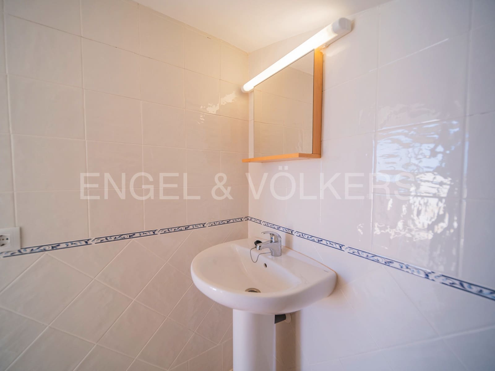 4 soveværelse Villa til salg i El Campello med garage - € 695.000 (Ref: 8173540)