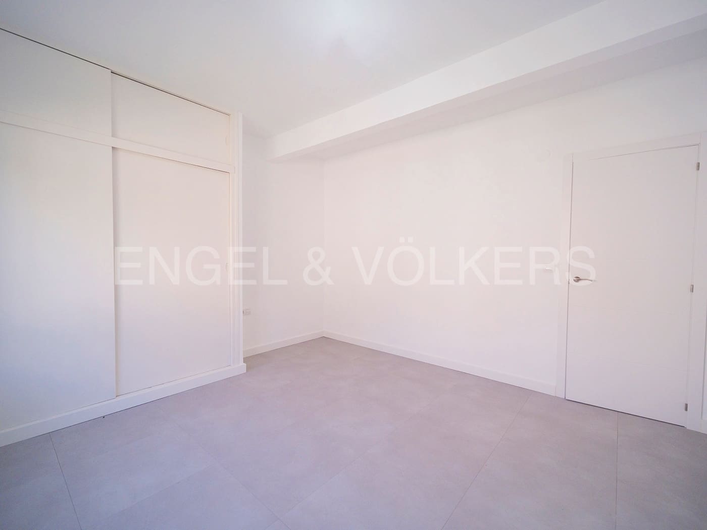 4 soveværelse Villa til salg i El Campello med garage - € 695.000 (Ref: 8173540)