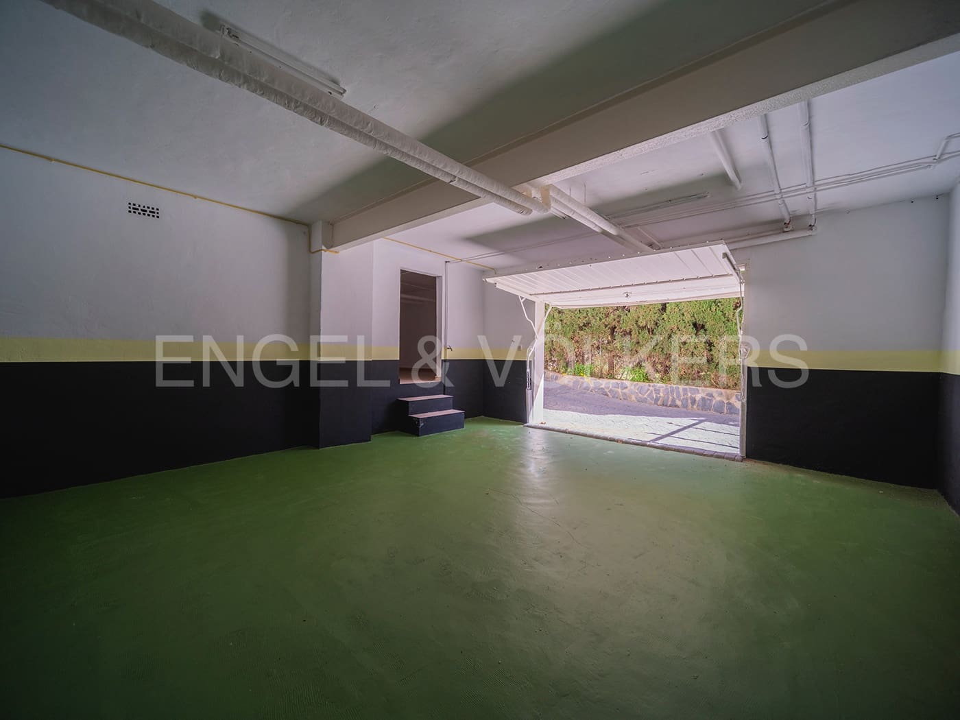 4 soveværelse Villa til salg i El Campello med garage - € 695.000 (Ref: 8173540)