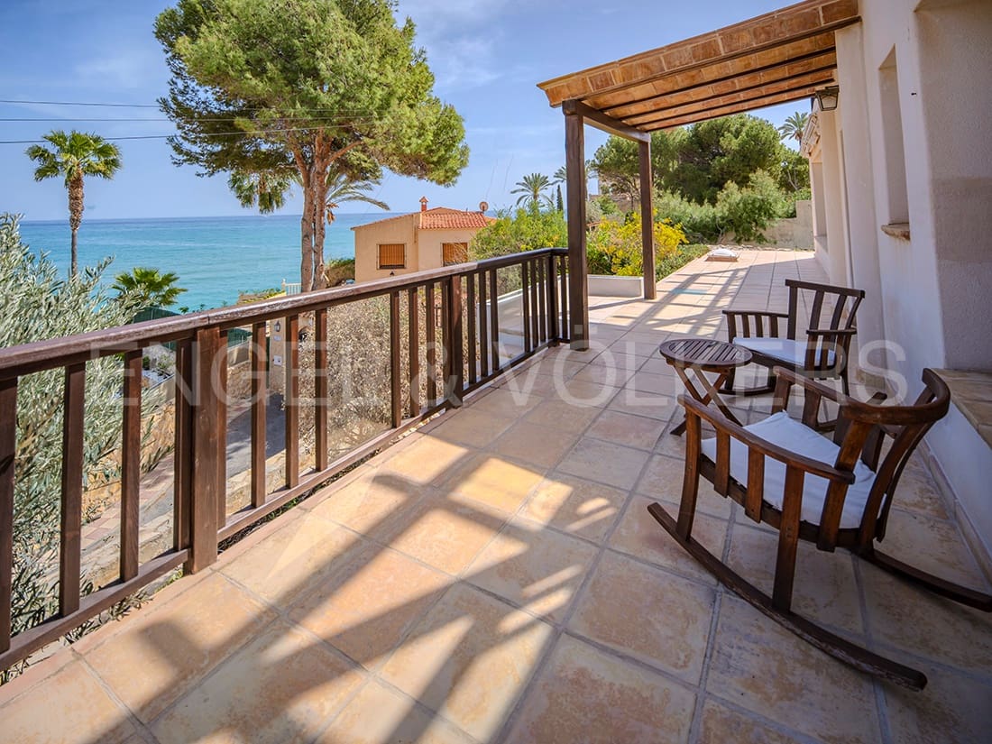 Villa til salgs i El Campello - € 1 190 000 (Ref: 8217893)