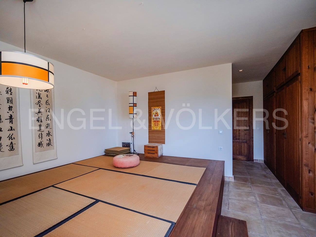 Villa til salgs i El Campello - € 1 190 000 (Ref: 8217893)